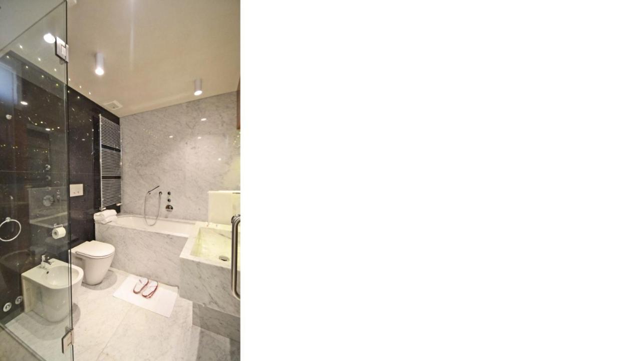 Ai Bareteri Luxury Canal View Veneza Exterior foto